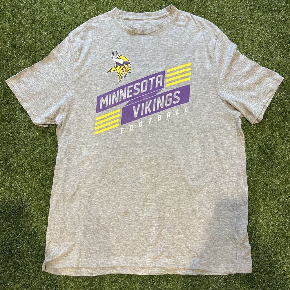 Majestic Minnesota Vikings Football Shirt Men’s Size 2XL Gray Graphic Logo Tee
